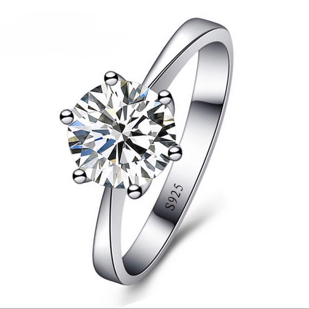 Solitaire Sterling Silver Ring❗️Closet Closing ❗️
